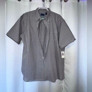 Men’s. Arrow shirt. Short sleeve button up. Grey plaid. Sz XXL.